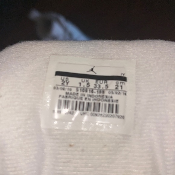 Air Jordans - Picture 2 of 5